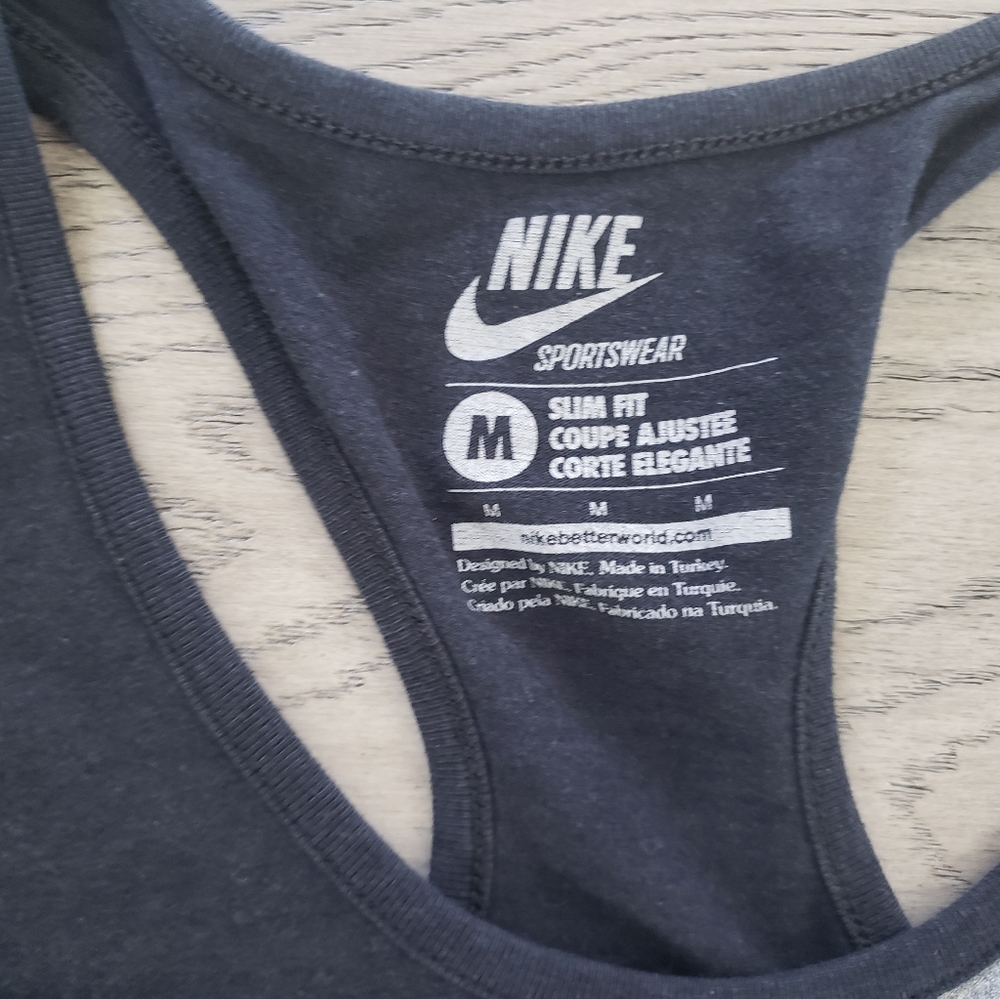 Nike Tank Top - Picture 2 of 2
